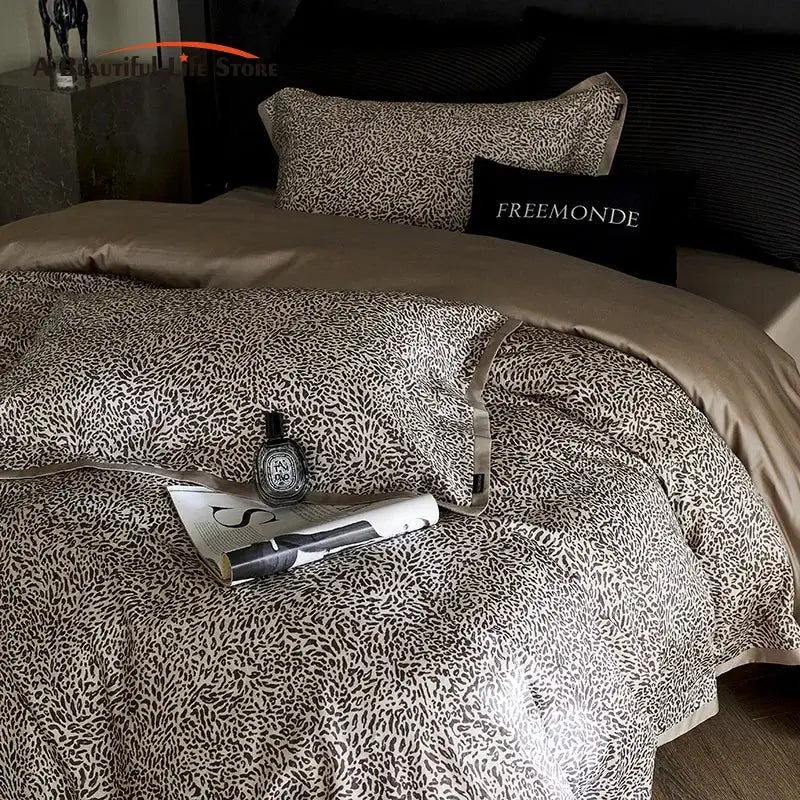 Leopard luxury bedding set beige and black satin decorbites leopard luxury bedroom duvet cover set