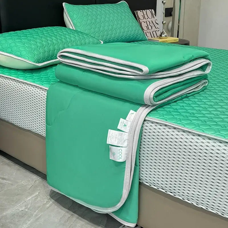 Green quilted ice silk quilt set with white piping and hexagonal stitching for decorbites cool feeling bedding