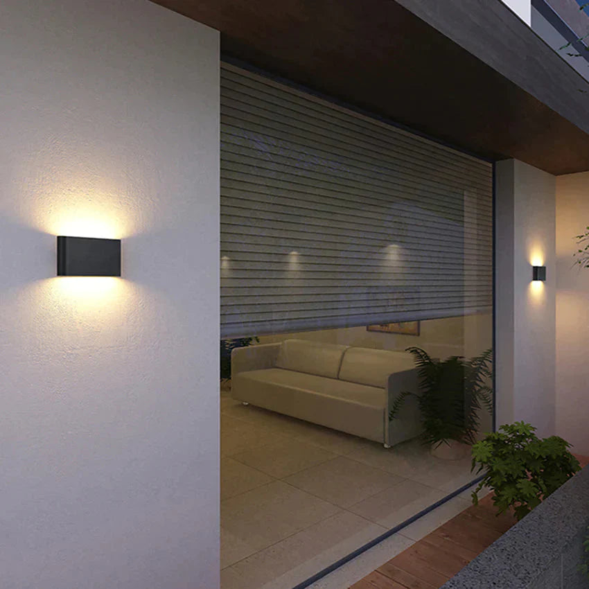 DecorBites™ Luna | Outdoor Wall Light
