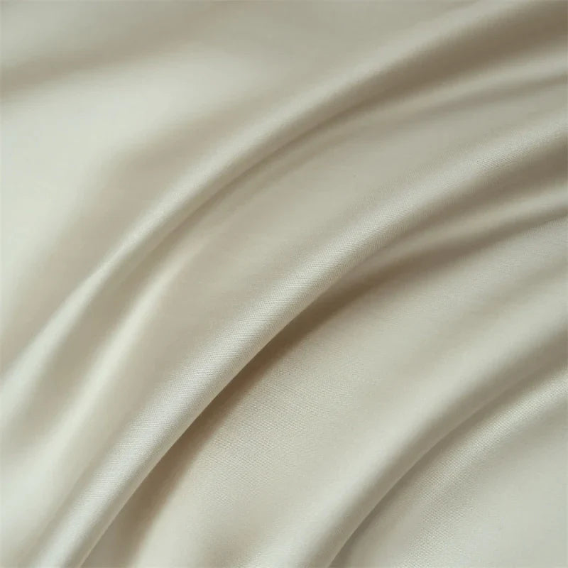Luxurious Lyocell Silk Bedding Set - Queen/King Size