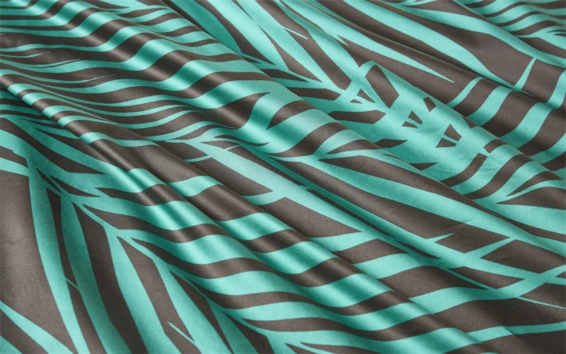 Luxury Egyptian Cotton Bedding Set: Flamingo Leaf