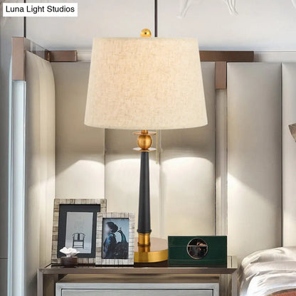 Marta - Traditional 1-Bulb Fabric Night Lighting Traditional Gold Barrel Bedside Table Light with Pull Chain