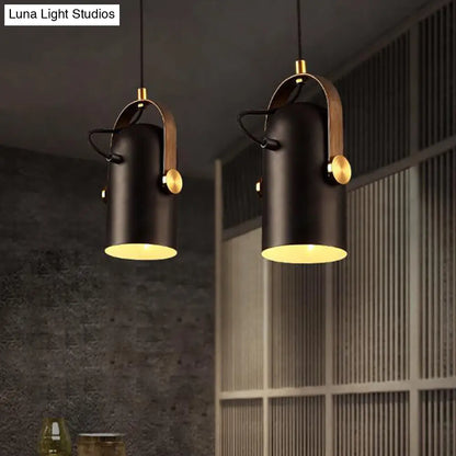 Metal Retro Industrial Pendant Light - Rotatable Ceiling Fixture with Bell Shade for Coffee Shop in Black