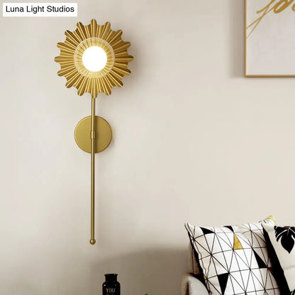 DecorBites™ DecorBites™ Mid Century Modern Brass Torch Wall Sconce - Metal and Clear Glass - 1 Light Wall Lamp