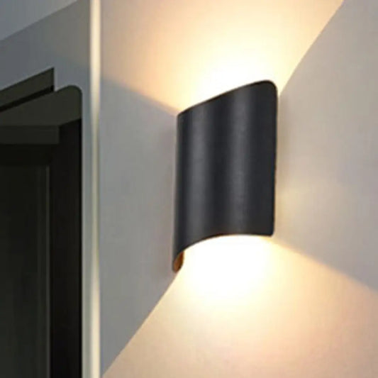 DecorBites™ DecorBites™ Minimalist 2-Light Black Aluminum Curve Wall Sconce"

Note: It is important to strike a balance between creating an effective SEO-friendly title and providing enough information about the product.
