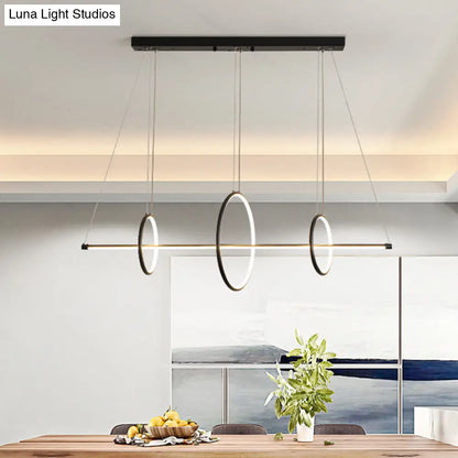 مصباح معلق LED أكريليك بسيط من DecorBites™ باللون الأسود/الذهبي، إضاءة دافئة/بيضاء - عرض 35.5 بوصة/43 بوصة