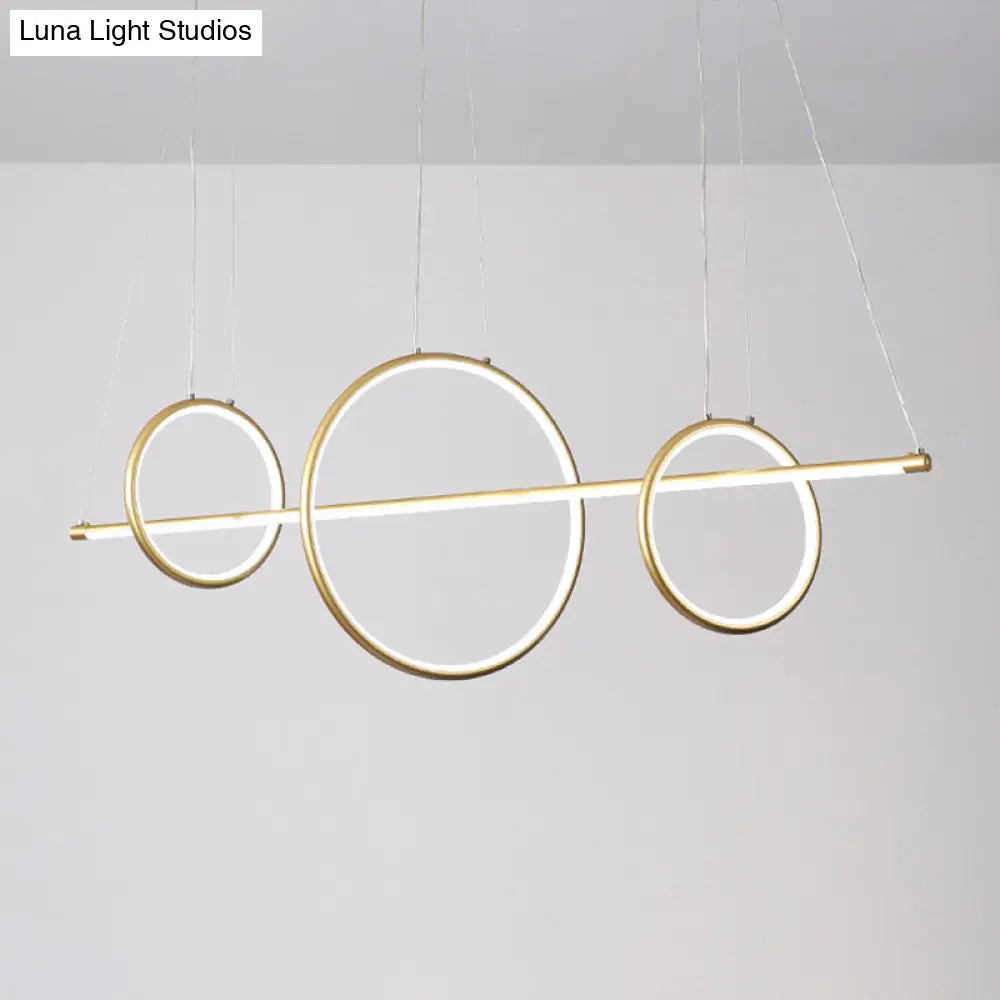 مصباح معلق LED أكريليك بسيط من DecorBites™ باللون الأسود/الذهبي، إضاءة دافئة/بيضاء - عرض 35.5 بوصة/43 بوصة