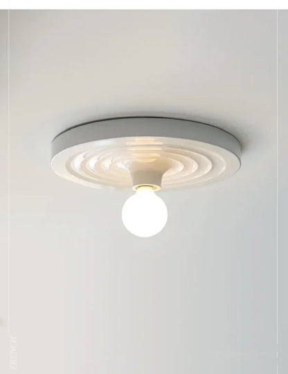 Minimalist Bauhaus Lamp