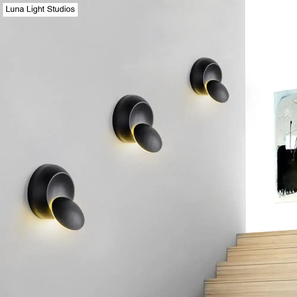 Minimalist black and white circular led wall lamp with black matte finish and warm light for stairway inch fixture