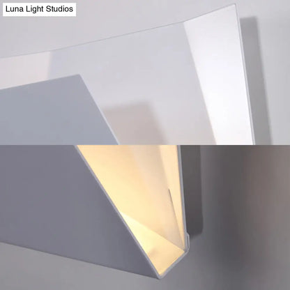 DecorBites™ DecorBites™ Minimalist Geometric Metal LED Wall Sconce in Warm/White Lighting for Bedroom