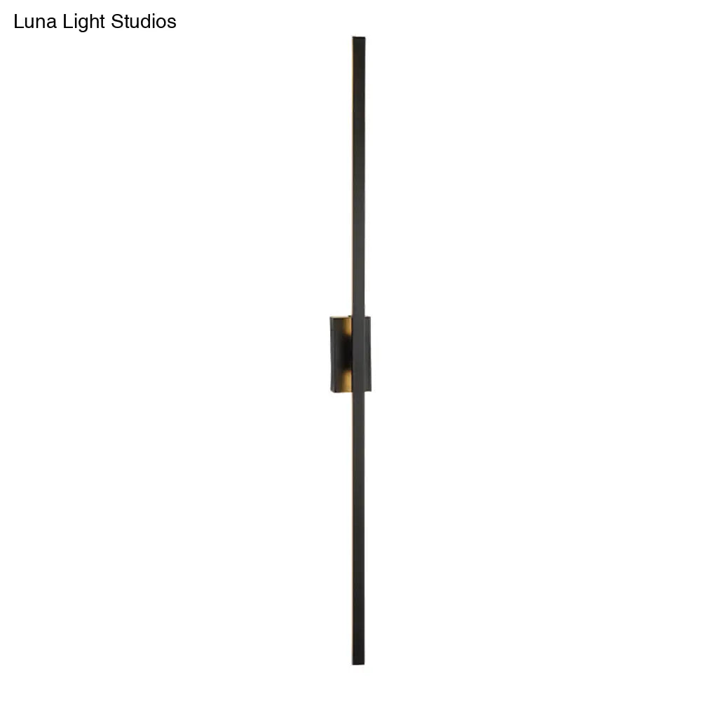 DecorBites™ DecorBites™ Minimalist Metal LED Wall Sconce Light in Black for Drawing Room