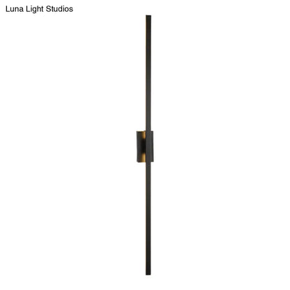 DecorBites™ DecorBites™ Minimalist Metal LED Wall Sconce Light in Black for Drawing Room
