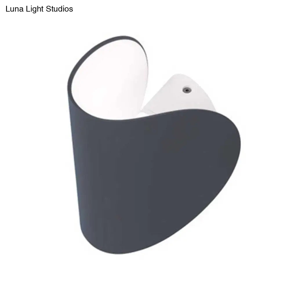 DecorBites™ DecorBites™ Minimalist Metallic LED Curved Wall Light for Living Room