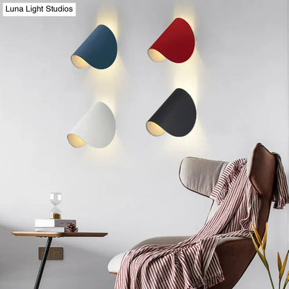 DecorBites™ DecorBites™ Minimalist Metallic LED Curved Wall Light for Living Room