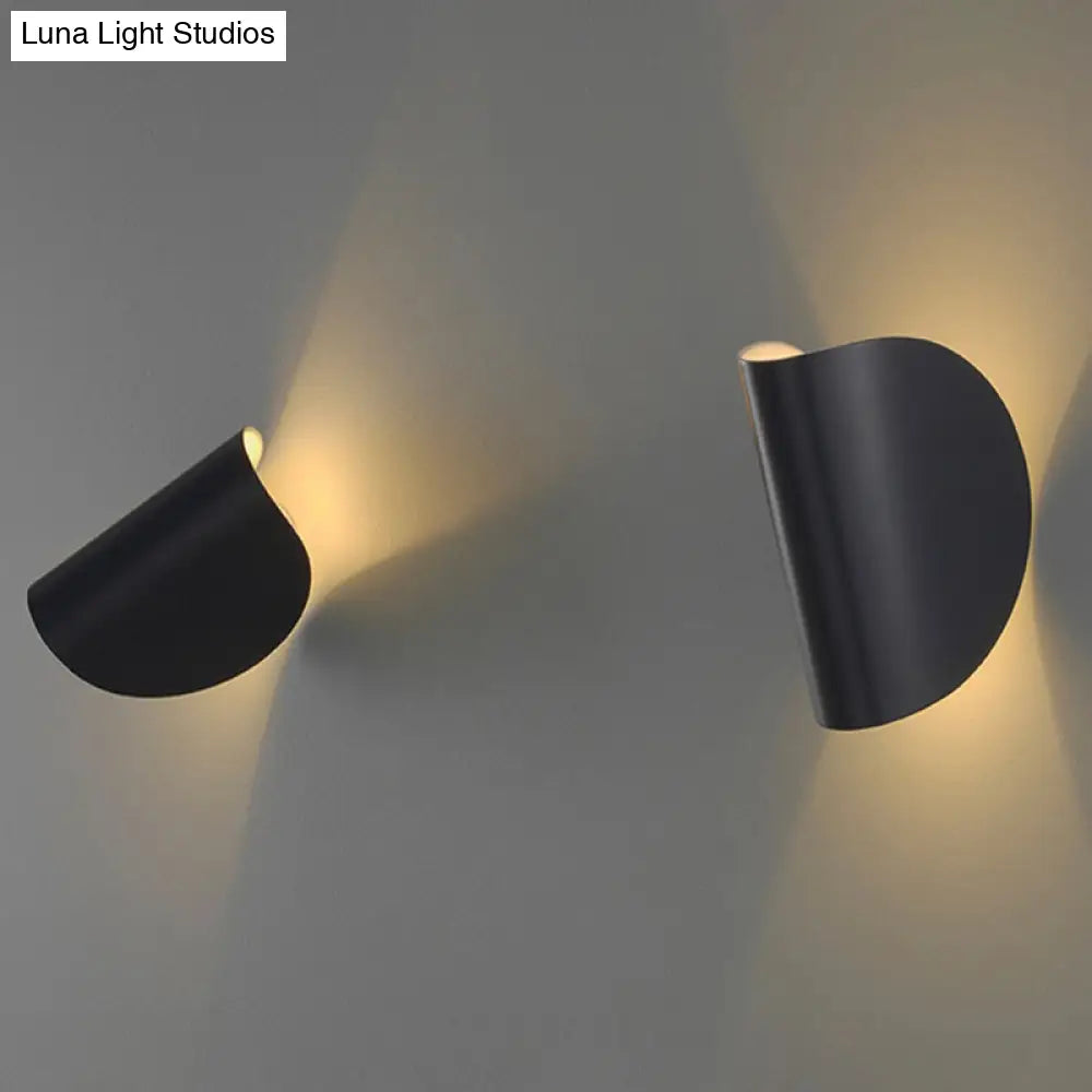 DecorBites™ DecorBites™ Minimalist Metallic LED Curved Wall Light for Living Room