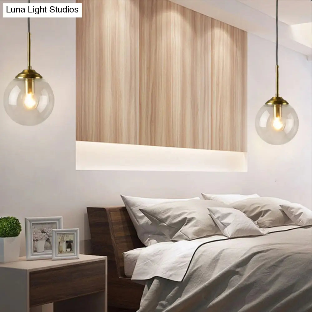 Aplique de pared DecorBites™ moderno de 1 cabezal con forma de globo en color dorado: perfecto para dormitorios