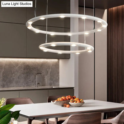 Lámpara de araña LED moderna de acrílico de 1/2 niveles en blanco y negro para dormitorio: iluminación cálida/blanca