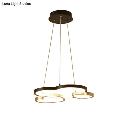 Lámpara colgante moderna de araña en forma de corazón de acrílico - Negra y dorada - Lámpara LED colgante de 3 luces