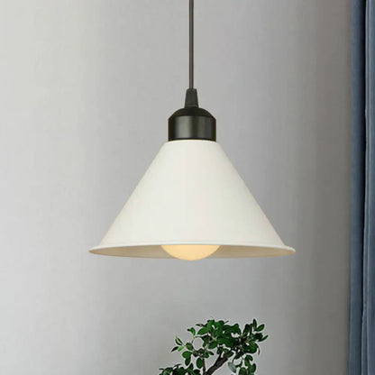 Modern Adjustable Cone Pendant Lamp - Stylish Black/White Metal Ceiling Hanging Light with 1 Light and Adjustable Cord