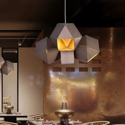 Lámpara colgante moderna de aluminio con forma de poliedro de 3 luces en color café para restaurantes