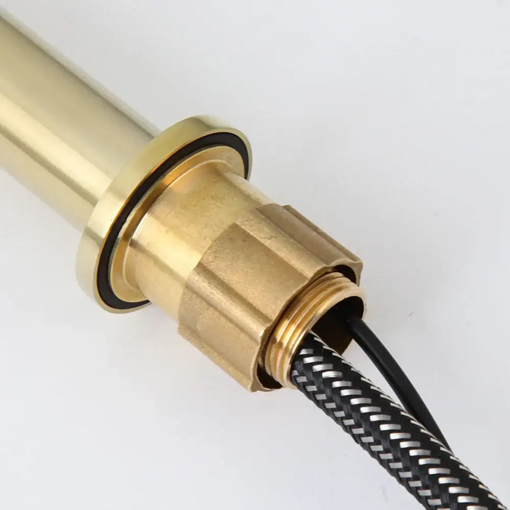 Brass-colored threaded connector with black and silver braided cable for decorbites brushed gold basin faucet mixer tap
