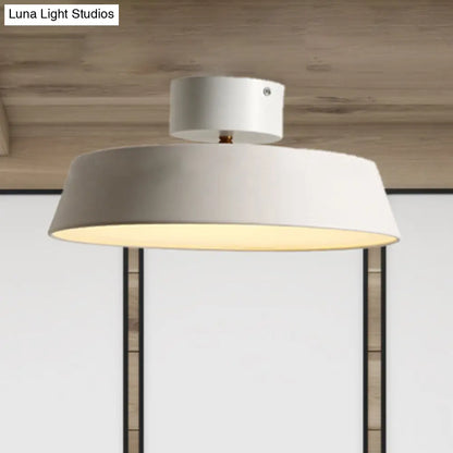 DecorBites™ DecorBites™ Lámpara de techo semiempotrada estilo granero moderno: Lámpara de techo giratoria con difusor acrílico blanco/verde