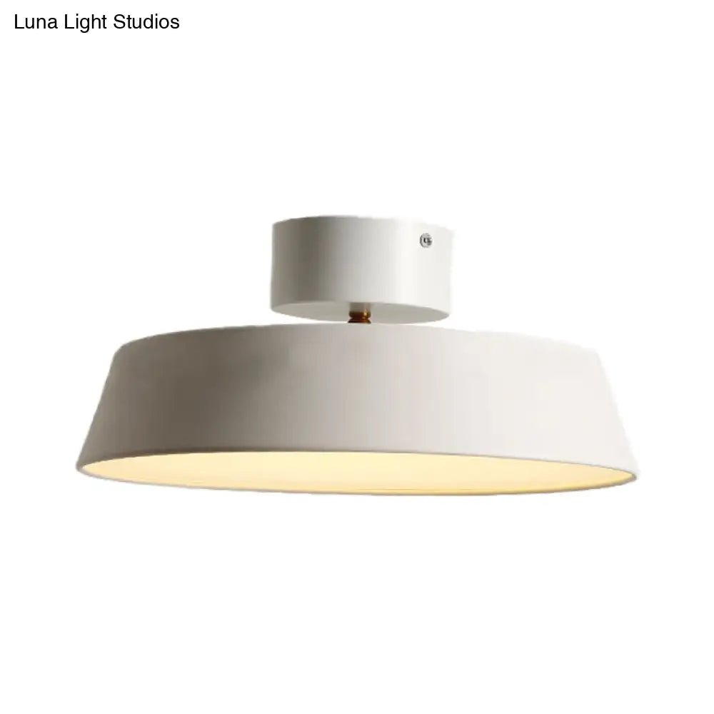 DecorBites™ DecorBites™ Lámpara de techo semiempotrada estilo granero moderno: Lámpara de techo giratoria con difusor acrílico blanco/verde