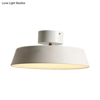 DecorBites™ DecorBites™ Lámpara de techo semiempotrada estilo granero moderno: Lámpara de techo giratoria con difusor acrílico blanco/verde