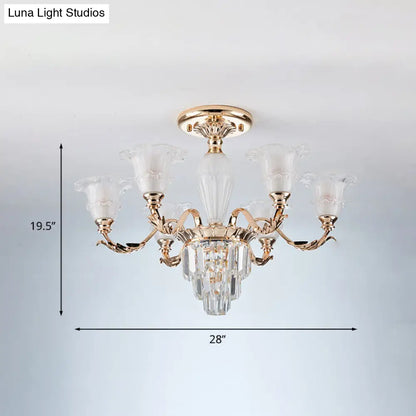 Lámpara de techo semiempotrada DecorBites™ Modern Bellflower de cristal esmerilado, color dorado con detalles de cristal.