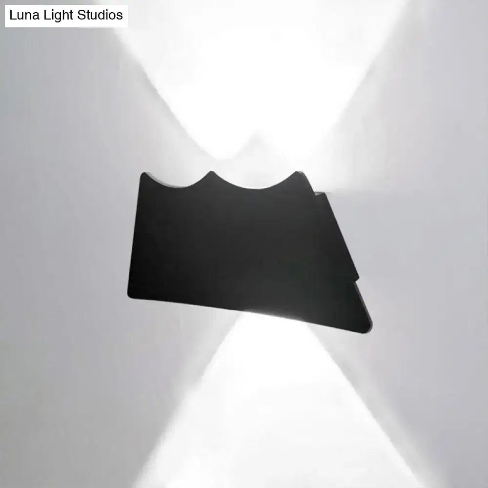 Modern black and silver led wall sconce with matte finish and angular design for 110v-120v or 220v-240v use