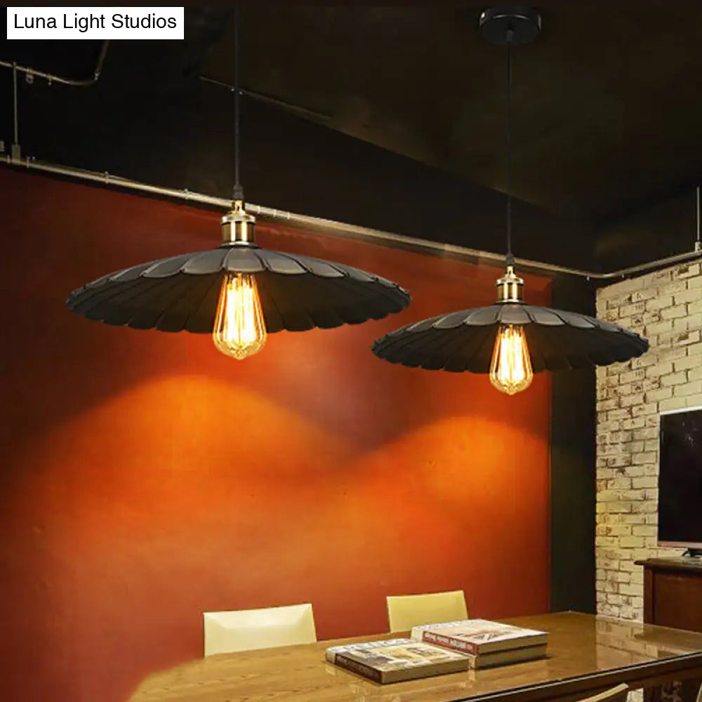 Modern Black Scalloped Metal Pendant Lamp - Hanging Ceiling Light for Warehouse and Dining Room