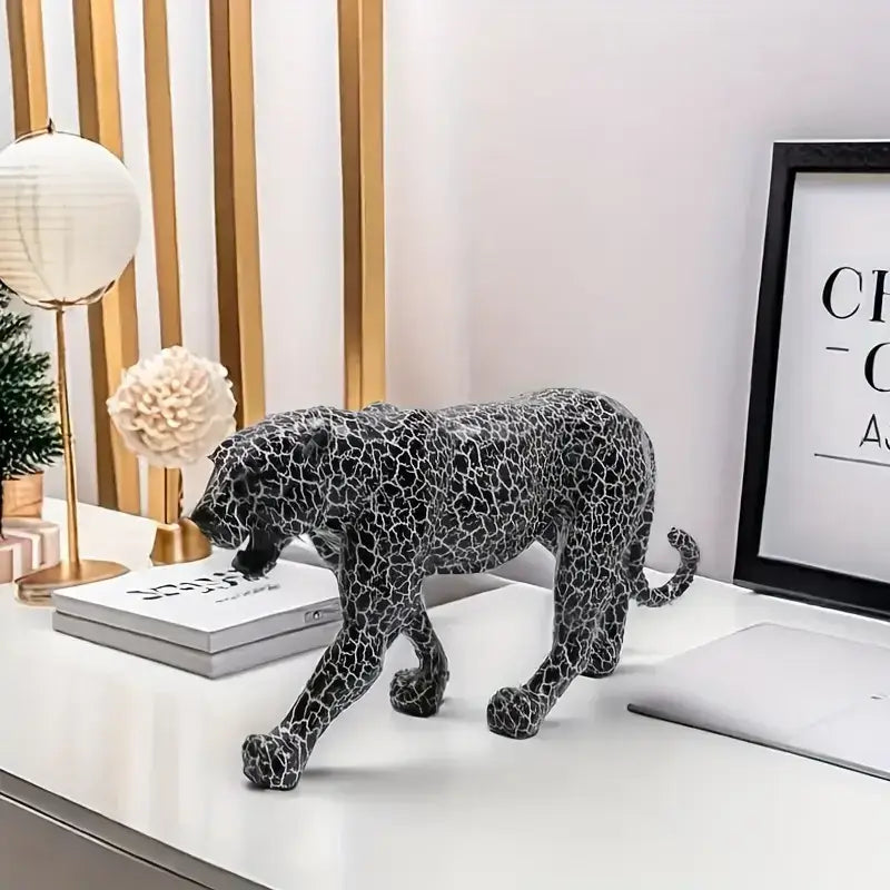 Modern black and silver mosaic decorbites leopard panther sculpture with crackled finish for living room decor