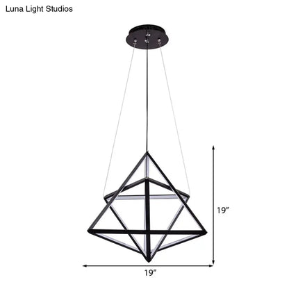 Lámpara de araña LED triangular negra moderna de acrílico - Elegante lámpara colgante para comedor