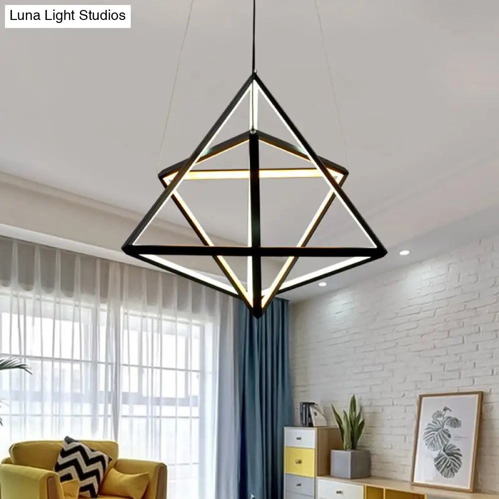 Lámpara de araña LED triangular negra moderna de acrílico - Elegante lámpara colgante para comedor
