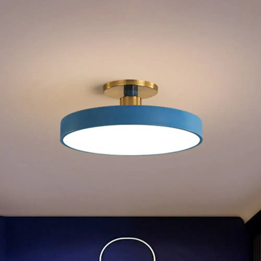 Decorbites™ nordic style blue round flush mount ceiling light with gold-toned mounting base and led technology