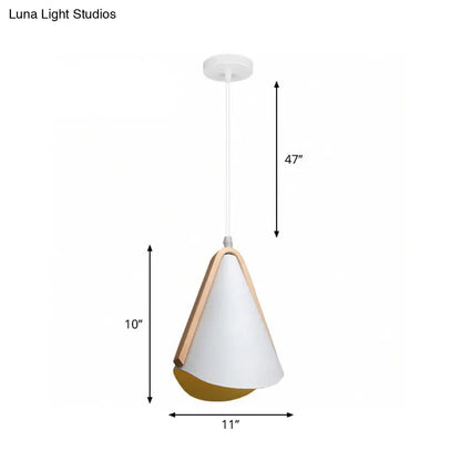 مصباح معلق مخروطي حديث مع لمسة نهائية من الخشب الأبيض، مثالي لطاولة الطعام