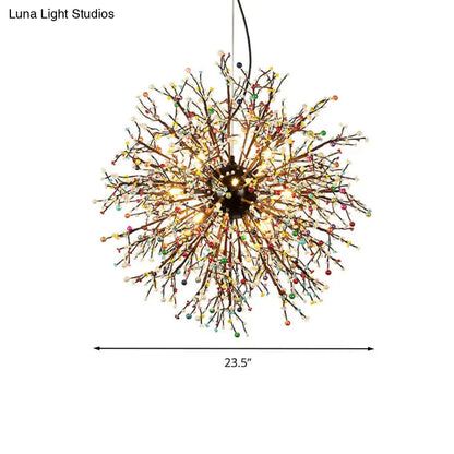 Lámpara de araña moderna de cristal con forma de estrella: 23,5"/31,5" de ancho, 8/12 luces, blanca/roja y verde