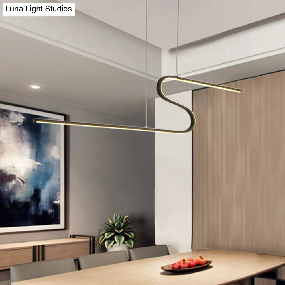 Lámpara colgante moderna curva para comedor - Araña LED acrílica en negro - Opciones de luz cálida, blanca o natural