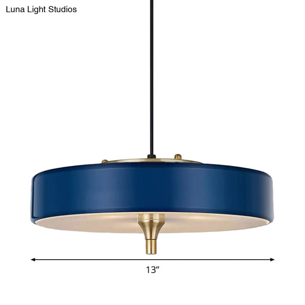 Lámpara de techo moderna tipo tambor, de metal azul claro, blanco y negro, con 3 luces, ideal para comedor.