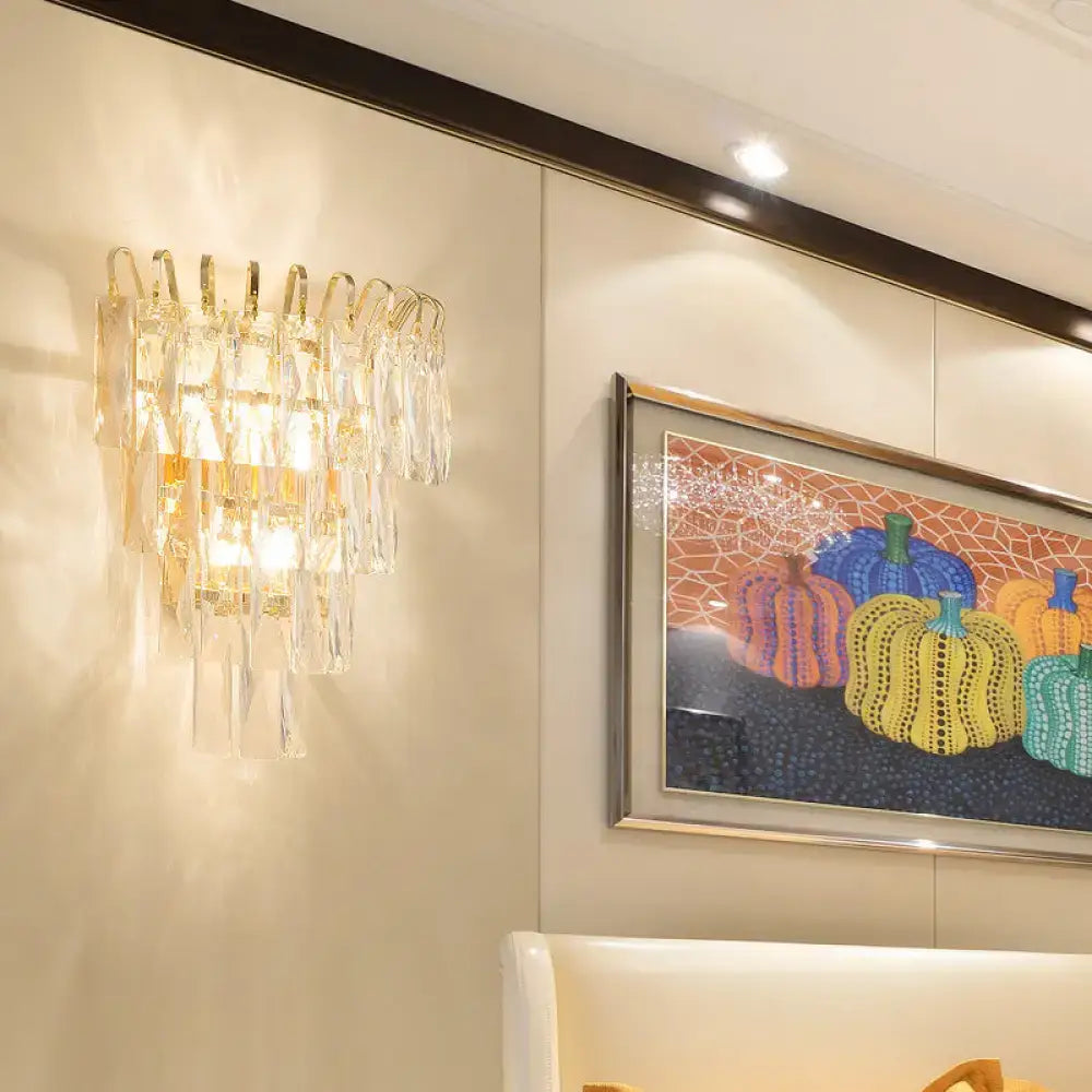 Modern gold 3 head crystal wall sconce with cascading crystals and gold-toned metal for e12 e14 bulb base 220v-240v