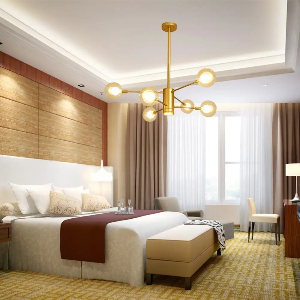 Lámpara de techo moderna dorada con pantallas de cristal transparente - 6/8 luces, ideal para el salón.