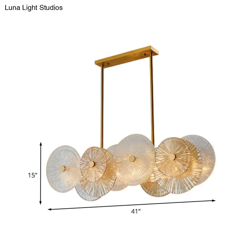 مصباح معلق عصري باللون الذهبي من DecorBites™ مع غطاء زجاجي منشوري - 8 لمبات، مثالي لغرفة الطعام أو جزيرة المطبخ