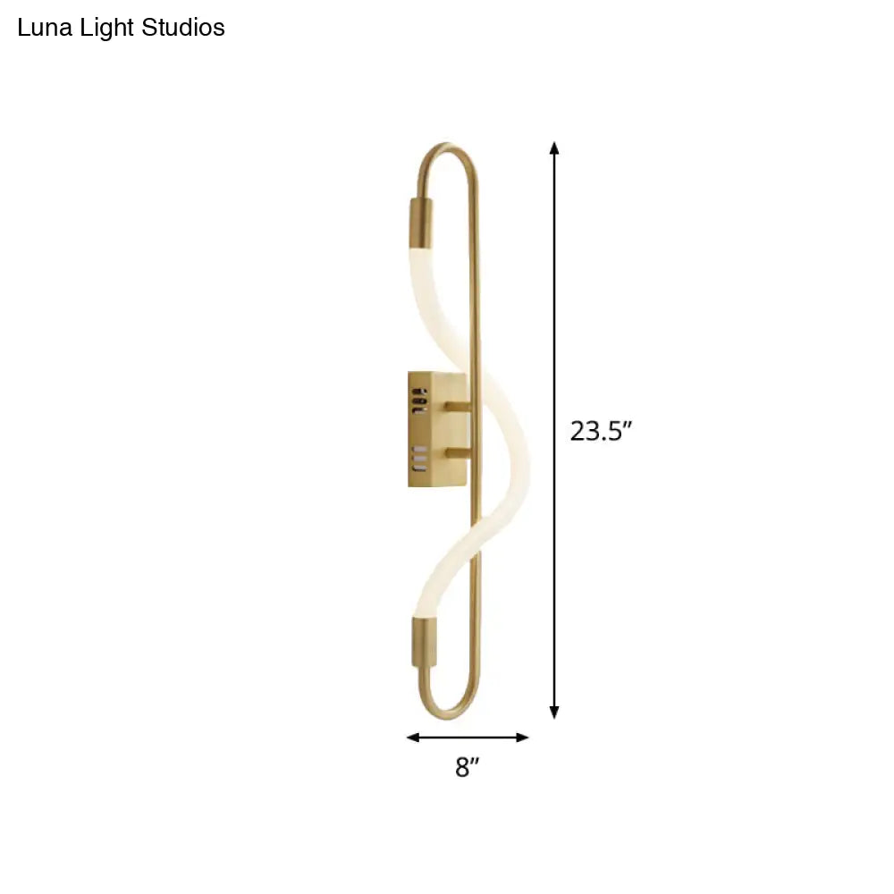DecorBites™ DecorBites™ Modern Gold LED Wall Sconce with Tube Acrylic Shade - Elegant Lighting Solution