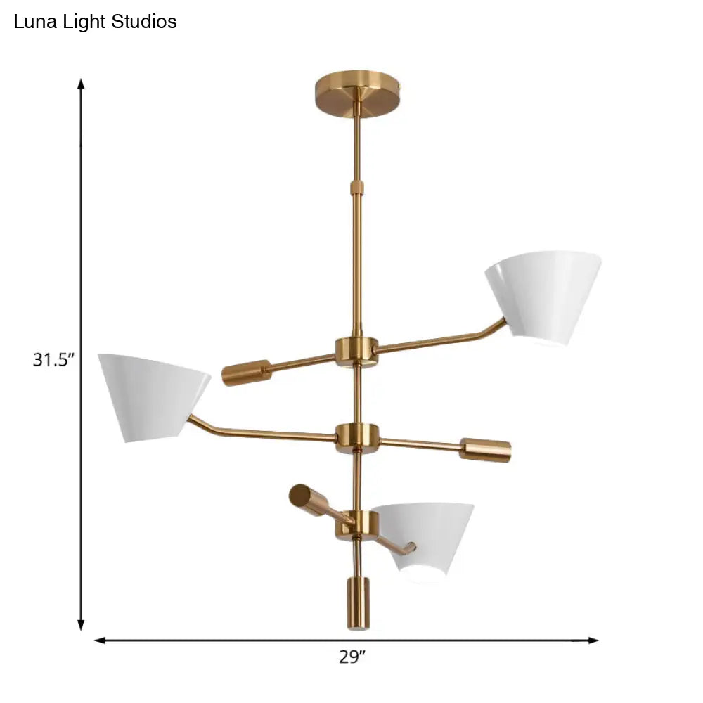 Lámpara de araña moderna de metal dorado con 3 luces y pantallas cónicas de cristal transparente