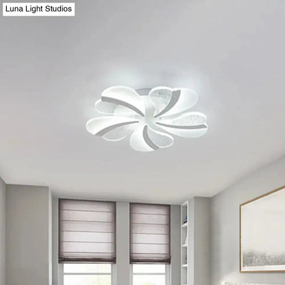 DecorBites™ DecorBites™ Modern Heart-Shaped LED Ceiling Lamp - Acrylic, Flush Mount Light for Living Room with 5/9/15 Warm/White Lights