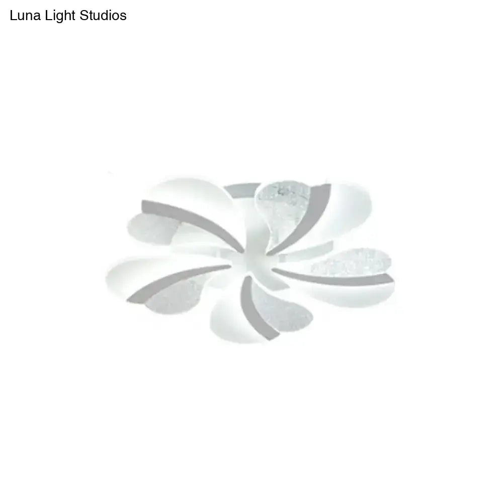 DecorBites™ DecorBites™ Modern Heart-Shaped LED Ceiling Lamp - Acrylic, Flush Mount Light for Living Room with 5/9/15 Warm/White Lights