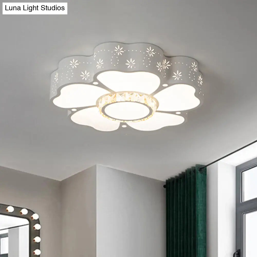 DecorBites™ DecorBites™ Modern Iron Floral LED Flush Mount Light in Warm/White for Living Room Ceiling
