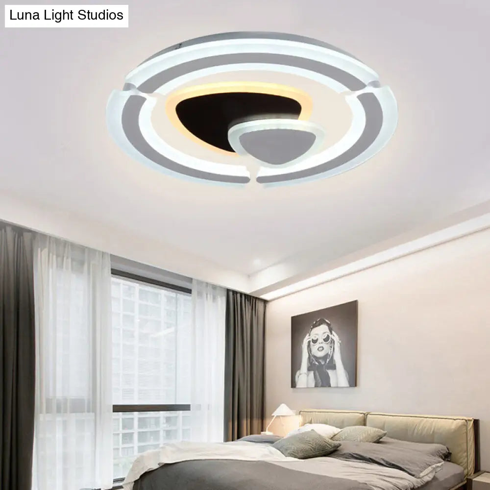 DecorBites™ DecorBites™ Modern LED Acrylic Flushmount Ceiling Lamp in Black/White Triangle Design with Remote Control Dimming