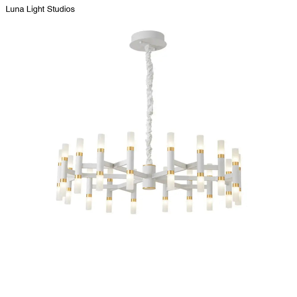 Lámpara de techo LED moderna para dormitorio - 24/36/60 luces, pantalla tubular de hierro, colgante blanco/negro