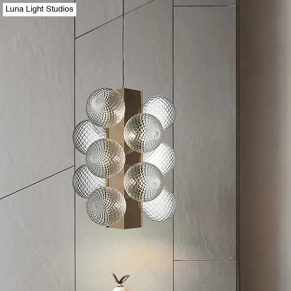 Lámpara de mesa colgante LED moderna de latón con pantalla de cristal transparente con burbujas